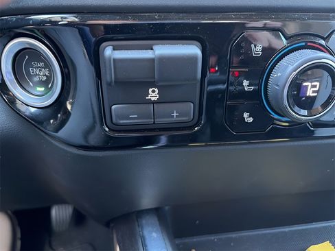 Used 2023 Chevrolet Silverado 1500 LTZ w/ Technology Package image 19