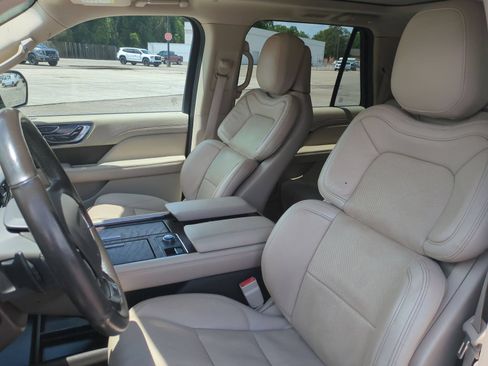 Used 2021 Lincoln Navigator L Reserve AWD/4WD image 20