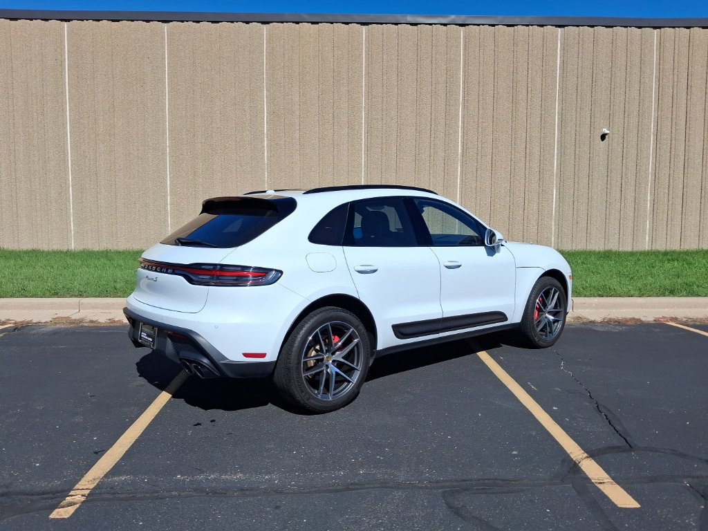 Certified 2024 Porsche Macan S AWD/4WD image 10