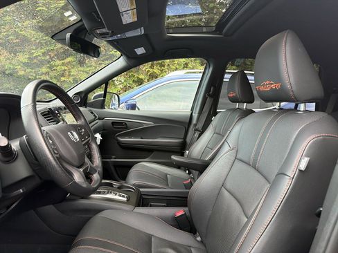 Used 2022 Honda Pilot TrailSport image 19