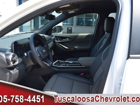 New 2026 Chevrolet Equinox LT w/ Convenience Package II image 15