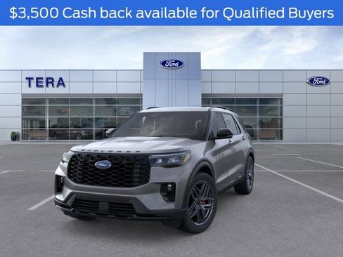 New 2026 Ford Explorer ST-Line image 2