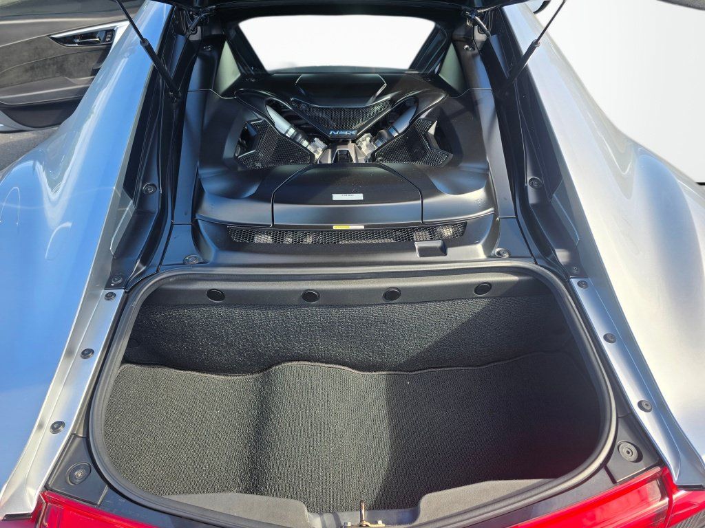 Used 2017 Acura NSX AWD/4WD image 10