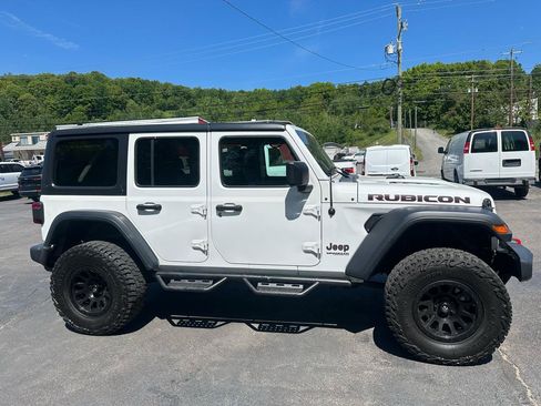 Used 2021 Jeep Wrangler Unlimited Rubicon AWD/4WD image 4