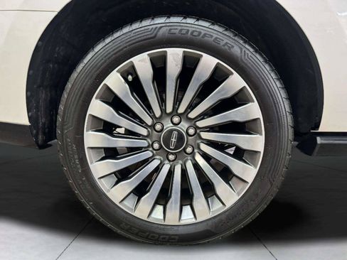 Used 2018 Lincoln Navigator Reserve w/ Technology Package AWD/4WD image 71