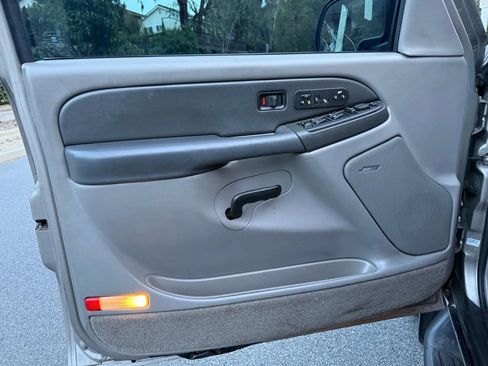 Used 2003 GMC Yukon SLT w/ 1SD Preferred Equipment Group RWD image 11