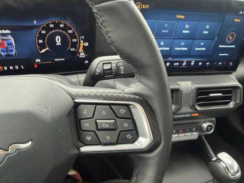 Used 2025 Ford Mustang Coupe RWD image 20