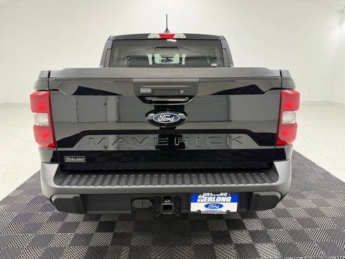 New 2026 Ford Maverick Lariat w/ Black Appearance Package image 6