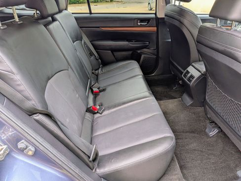 Used 2013 Subaru Outback 2.5i Limited AWD/4WD image 10