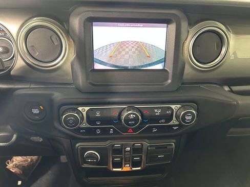 Used 2021 Jeep Wrangler Unlimited Sahara w/ LED Lighting Group image 23