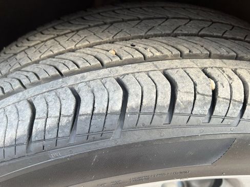 Used 2025 Buick Encore GX Avenir w/ Avenir Technology Package image 10