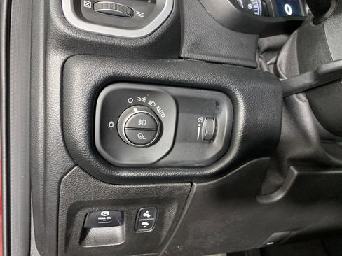 Used 2020 RAM 1500 Big Horn image 23