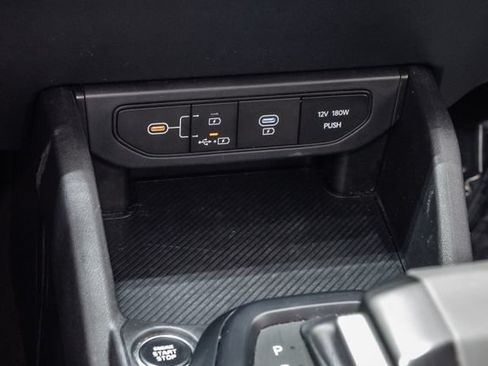 Used 2025 Kia K4 FWD image 19