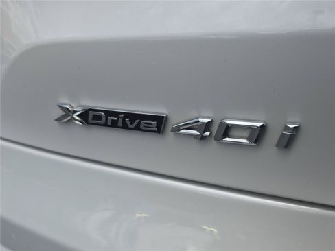 Certified 2024 BMW X5 xDrive40i w/ M Sport Package AWD/4WD image 5