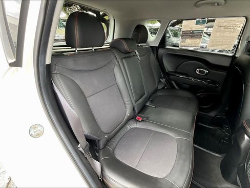 Used 2018 Kia Soul ! image 19