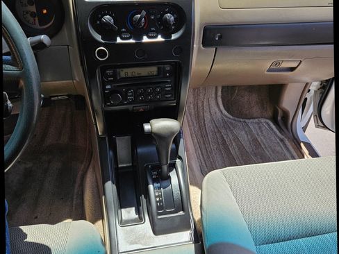 Used 2004 Nissan Frontier XE w/ (PWR) Pwr Pkg image 17