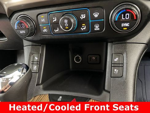 Certified 2019 GMC Acadia Denali w/ Technology Package image 10