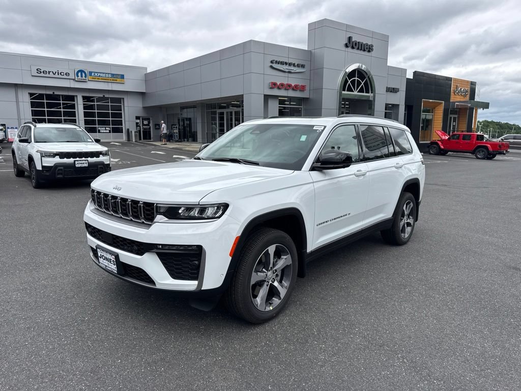 New 2026 Jeep Grand Cherokee L Limited w/ Luxury Tech Group II AWD/4WD image 1