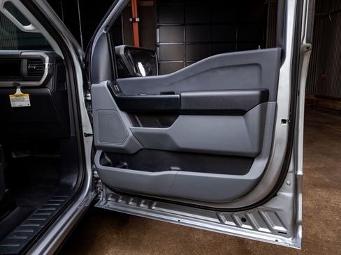 Used 2025 Ford F150 XL w/ Equipment Group 103A High image 31