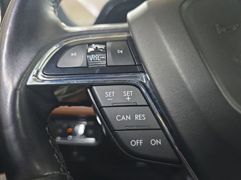 Used 2021 Lincoln Nautilus Reserve w/ Monochromatic Package image 20