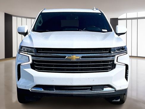 Used 2024 Chevrolet Tahoe LT image 2