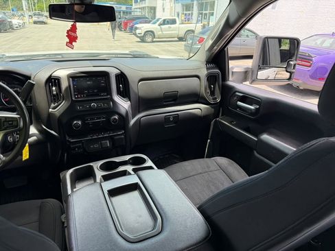 Used 2021 Chevrolet Silverado 2500 W/T AWD/4WD image 22