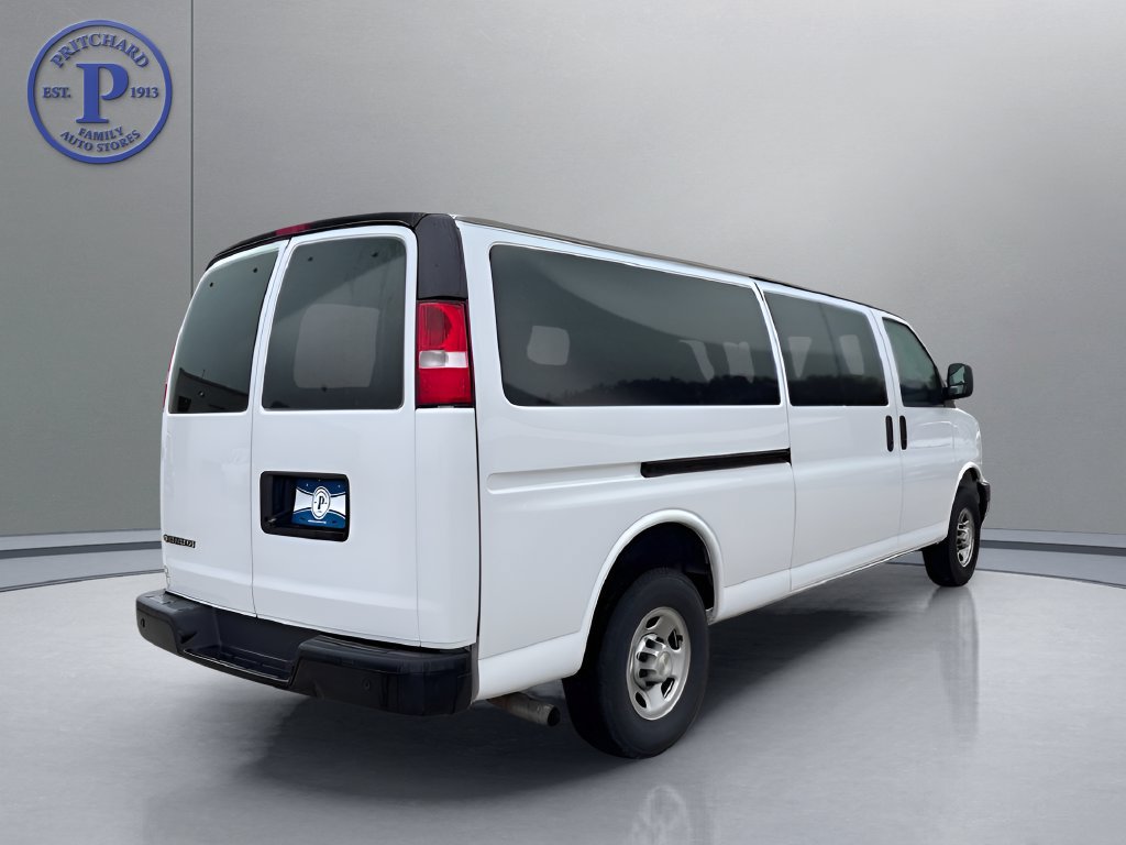 Used 2023 Chevrolet Express 3500 LS RWD image 7