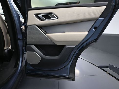 Used 2020 Land Rover Range Rover Velar R-Dynamic S image 45