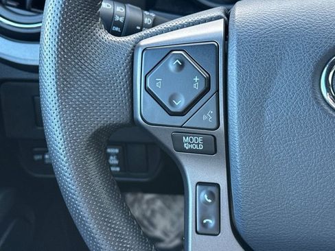 Used 2020 Toyota Tacoma TRD Sport w/ Technology Package image 26