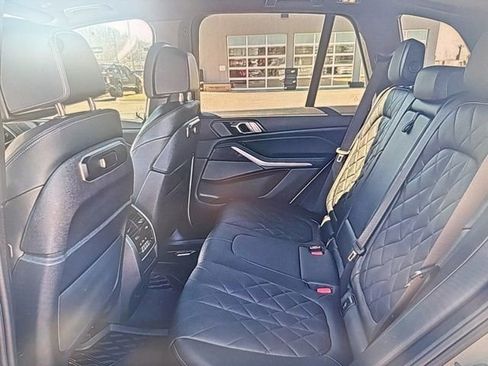 Used 2024 BMW X5 M60i w/ Climate Comfort Package image 32