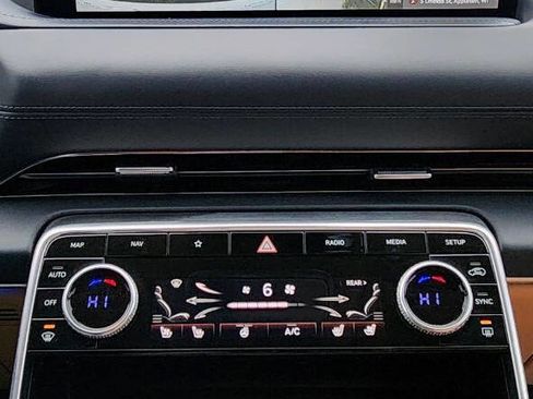 Used 2021 Genesis GV80 2.5T w/ Prestige Package 04 image 32