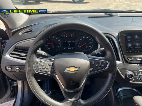 Used 2025 Chevrolet Malibu LT FWD image 21