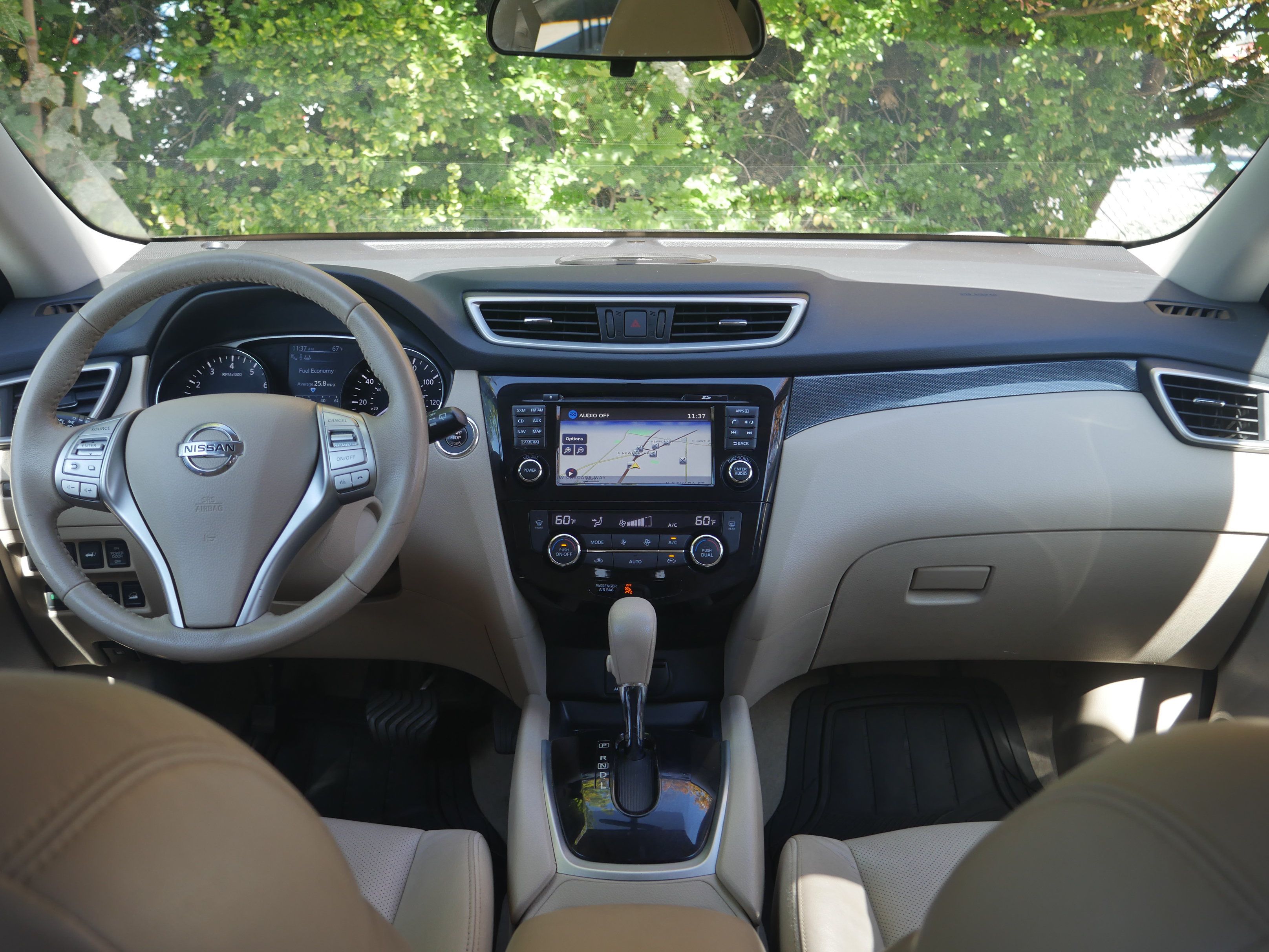 Used 2015 Nissan Rogue SL w/ SL Premium Package AWD/4WD image 10