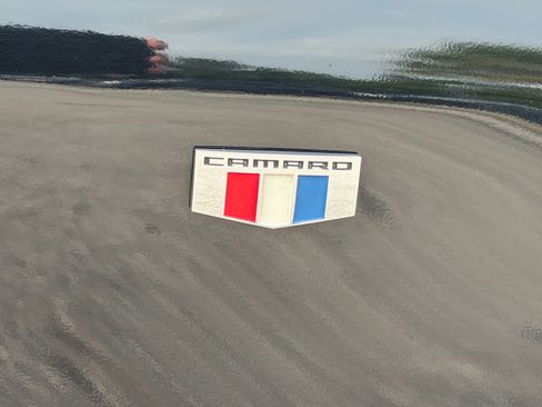 Used 2022 Chevrolet Camaro LT RWD image 11