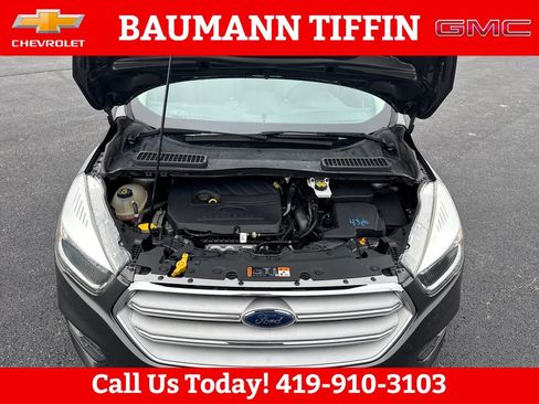Used 2018 Ford Escape SE w/ SE Sync 3 Package AWD/4WD image 30