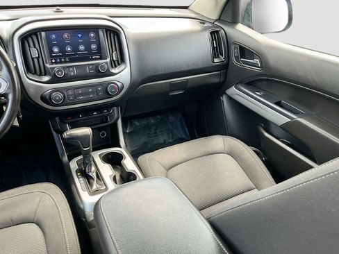 Used 2021 Chevrolet Colorado LT w/ Chrome Appearance Package AWD/4WD image 21