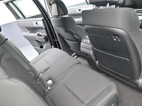 New 2026 Hyundai Santa Fe SE image 6