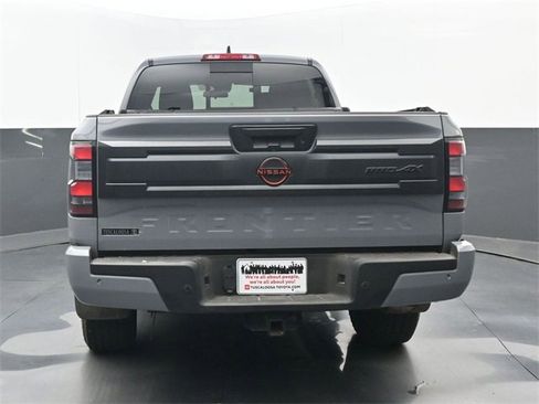 Used 2025 Nissan Frontier PRO-4X image 4