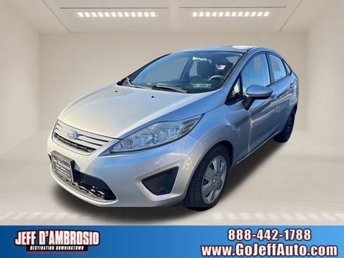 Used 2013 Ford Fiesta S image 1
