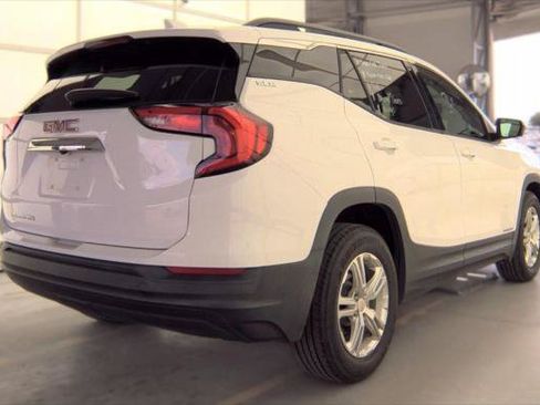 Used 2018 GMC Terrain SLE w/ Driver Convenience Package FWD image 8
