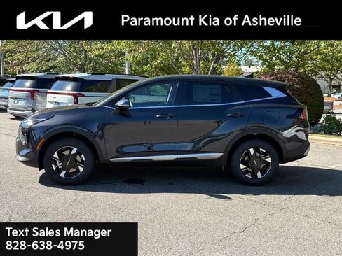 New 2026 Kia Sportage LX w/ LX Convenience Package image 3