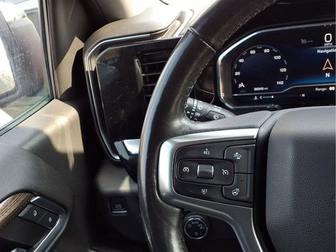 Used 2022 Chevrolet Silverado 1500 LT image 10