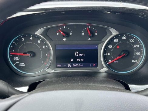 Used 2020 Chevrolet Traverse LT w/ Driver Confidence II Package image 27