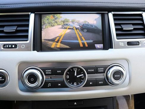 Used 2011 Land Rover Range Rover Sport HSE LUX AWD/4WD image 22
