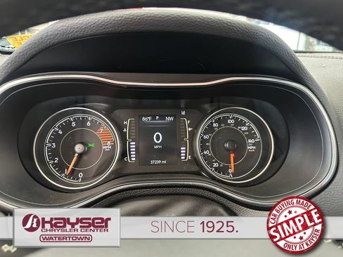 Used 2020 Jeep Cherokee Latitude Lux w/ Comfort/Convenience Group AWD/4WD image 9