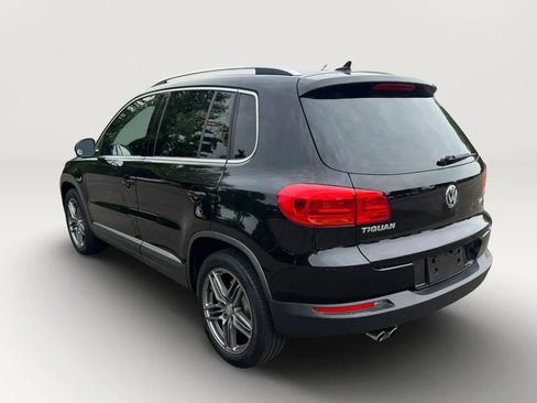Used 2012 Volkswagen Tiguan S FWD image 4