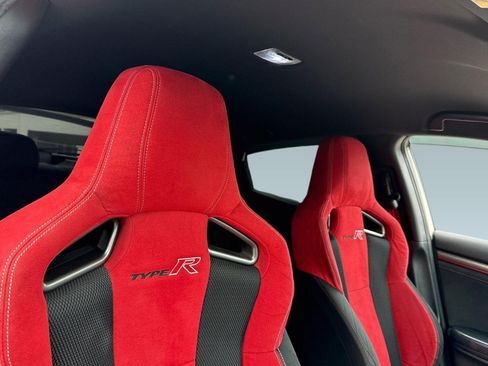 Used 2018 Honda Civic Type R image 24