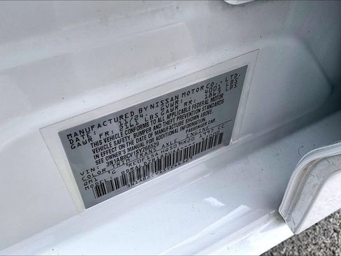 Used 2025 Nissan Sentra SV w/ All-Weather Package FWD image 31