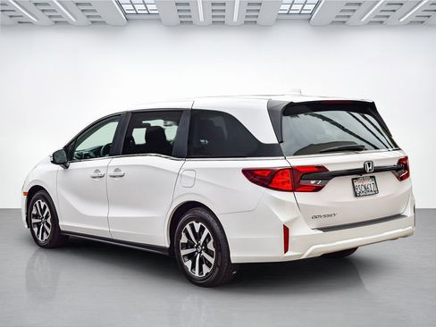 Used 2025 Honda Odyssey EX-L image 7