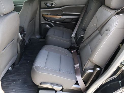 Used 2023 GMC Acadia SLE w/ Driver Convenience Package image 22